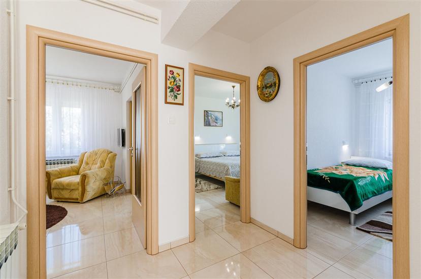 Ferienwohnung A1, für 8 Personen