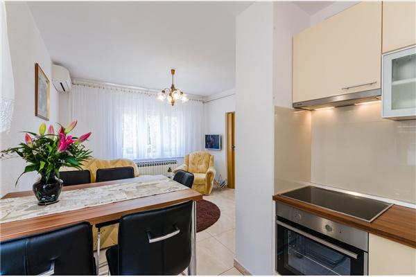 Ferienwohnung A1, für 8 Personen