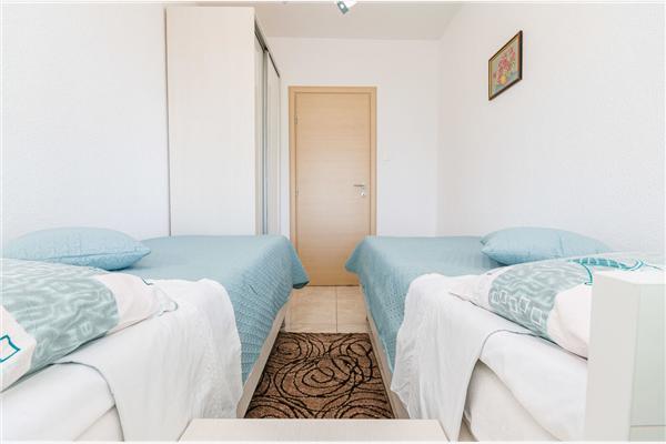 Ferienwohnung A2, für 8 Personen