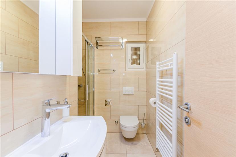 Ferienwohnung A2, für 8 Personen