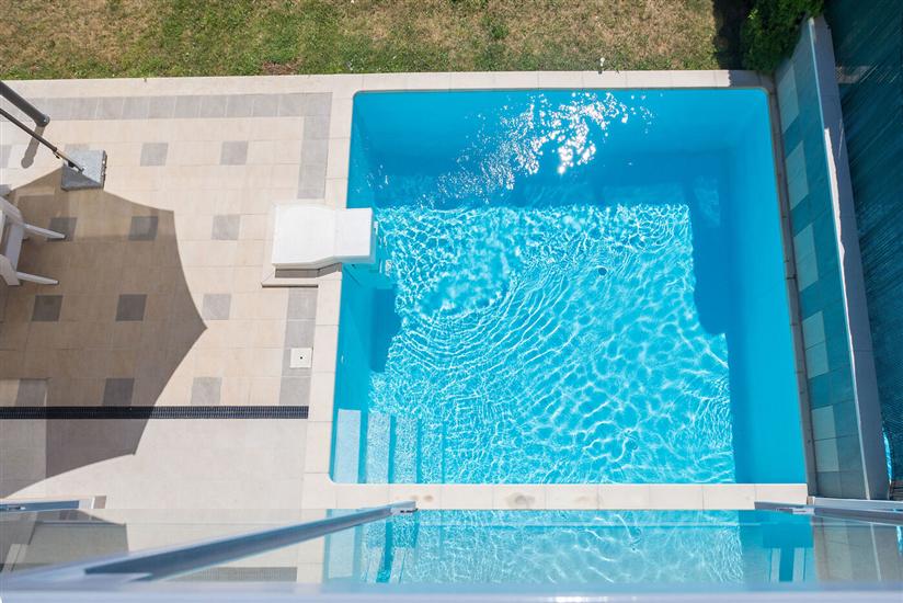 House K1, for 10 persons