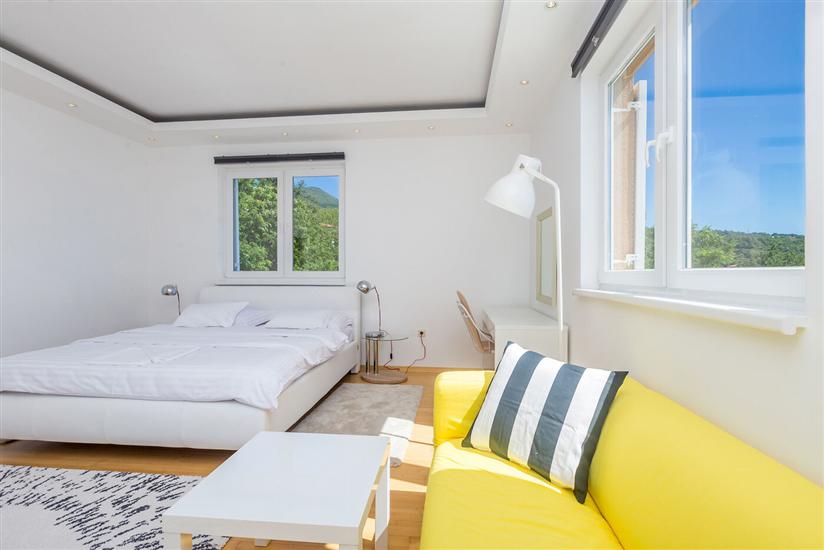 House K1, for 10 persons