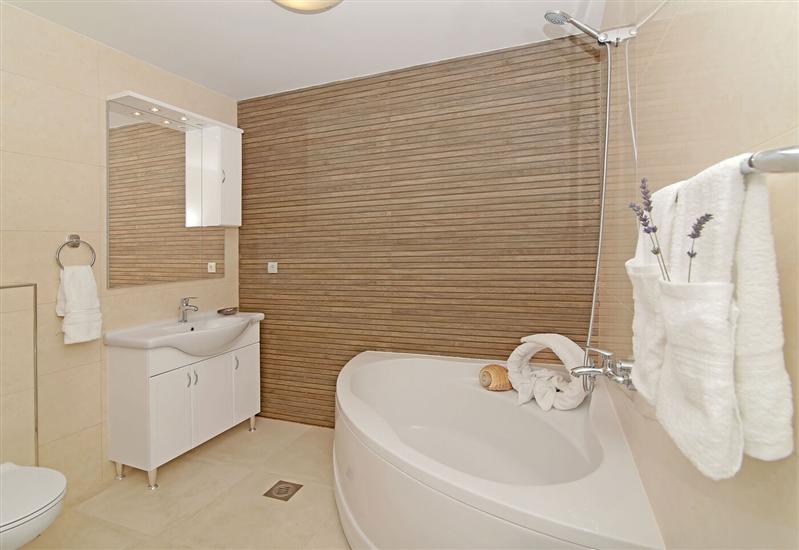 House K1, for 5 persons