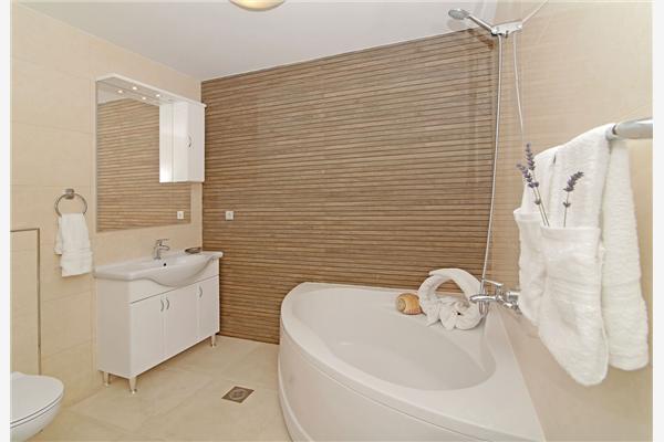 House K1, for 5 persons