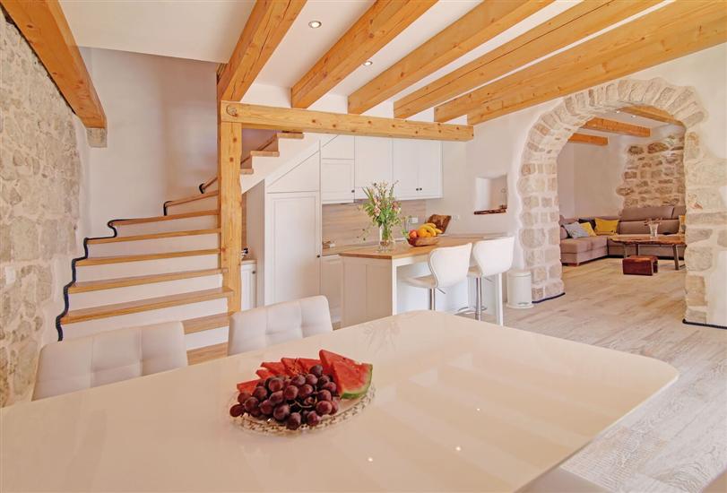 House K1, for 5 persons