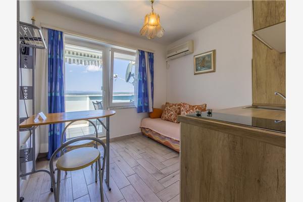 Apartment A2, for 4 persons