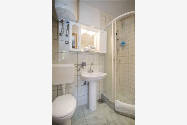 Apartment A1, for 6 persons