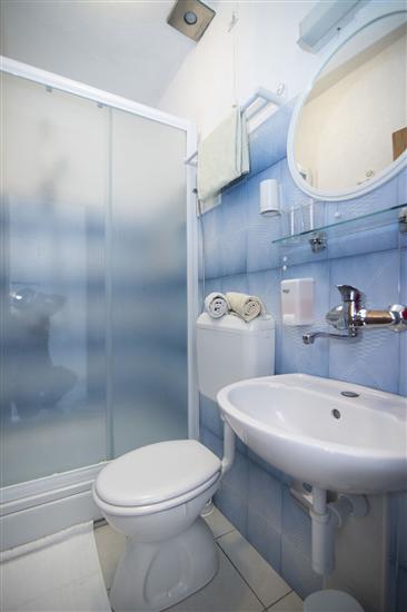 Room S2, for 2 persons