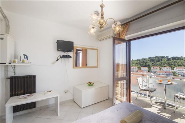 Room S2, for 2 persons