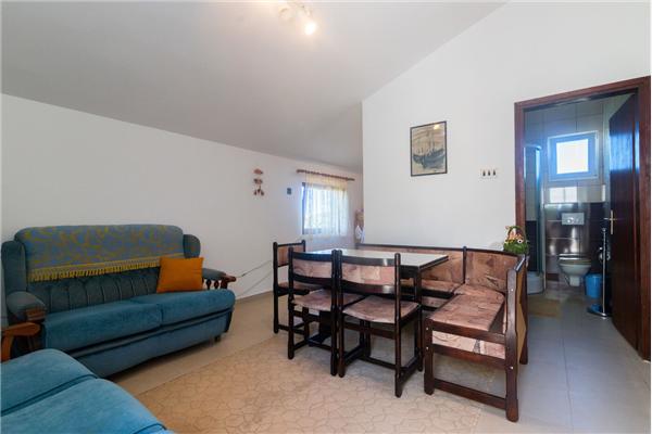 Apartment A1, for 5 persons