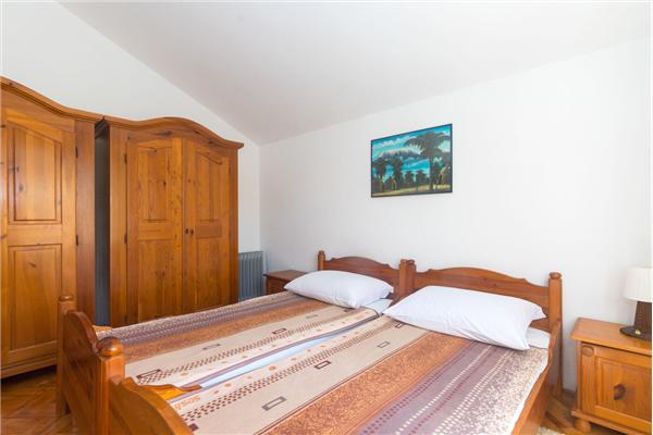 Apartment A1, for 5 persons