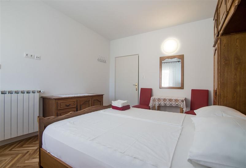 Room S3, for 2 persons