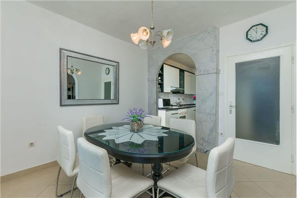 Apartment A1, for 6 persons