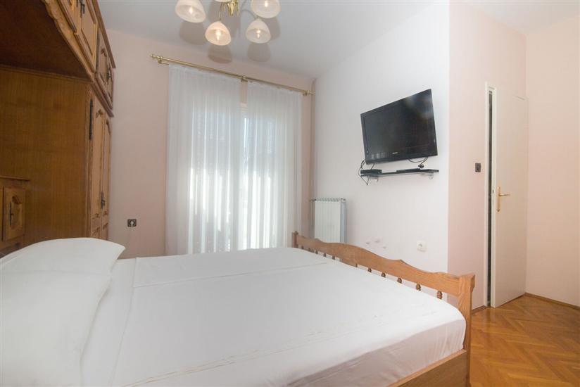 Room S5, for 2 persons