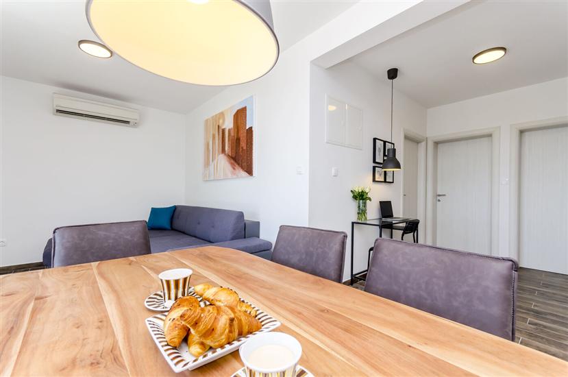 House K1, for 8 persons