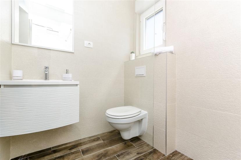 House K1, for 8 persons