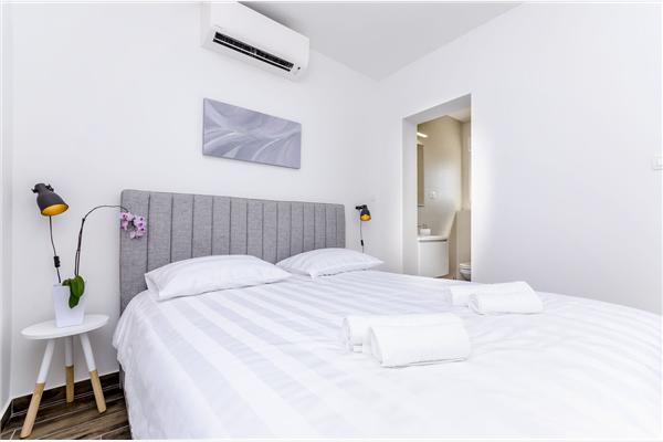 House K1, for 8 persons