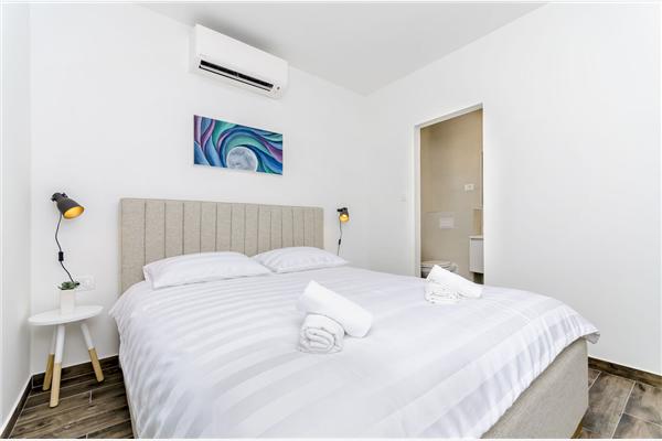 House K1, for 8 persons