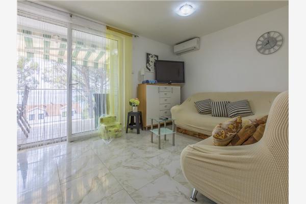 Apartment A1, for 5 persons