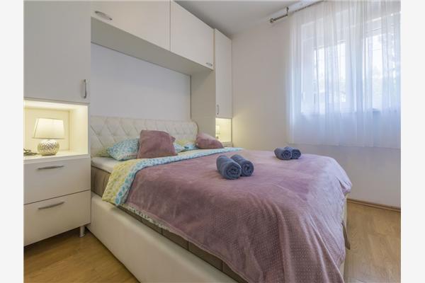 Apartment A1, for 5 persons