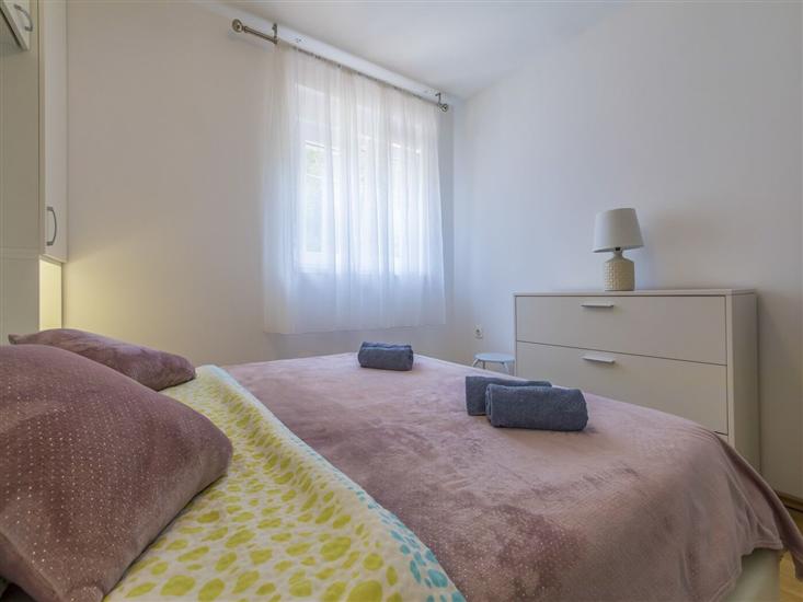 Apartment A1, for 5 persons