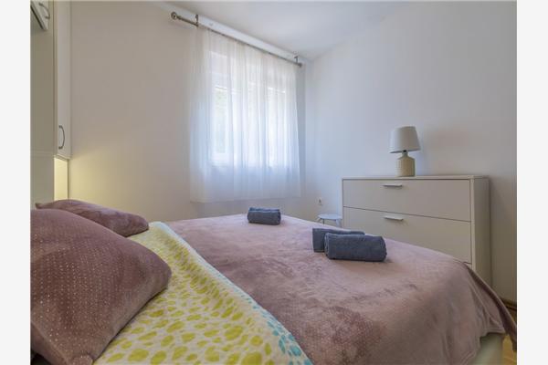 Apartment A1, for 5 persons