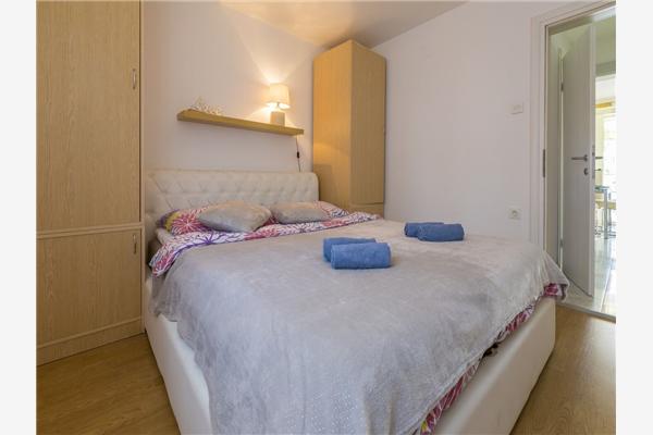 Apartment A1, for 5 persons