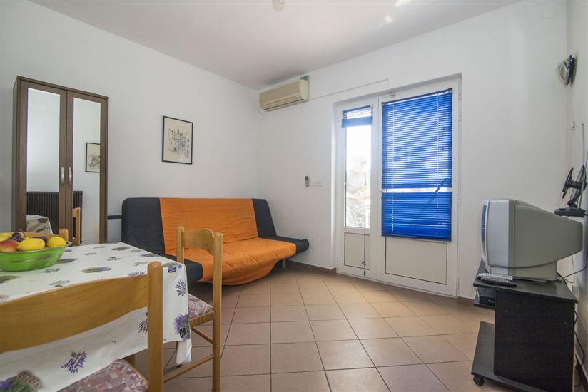 Apartment A2, for 3 persons