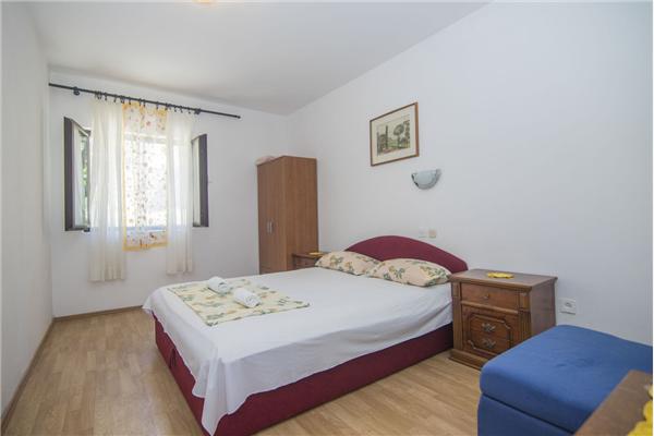 Apartment A4, for 4 persons