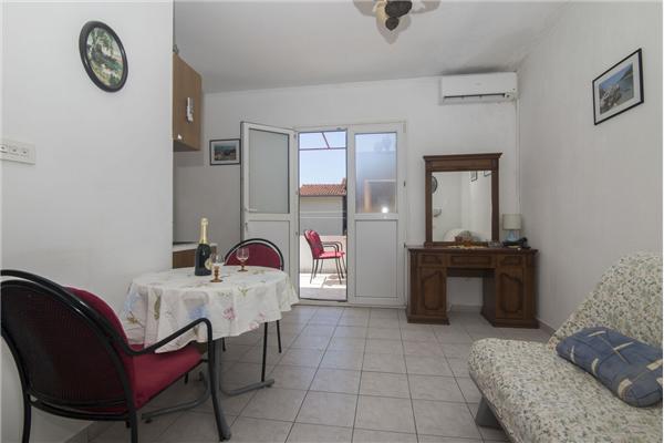 Apartment A4, for 4 persons