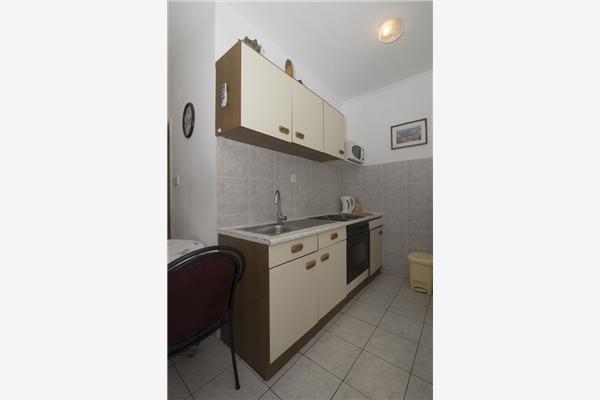 Apartment A4, for 4 persons
