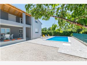 Accommodation with pool Zadar riviera,BookGardenFrom 314 €