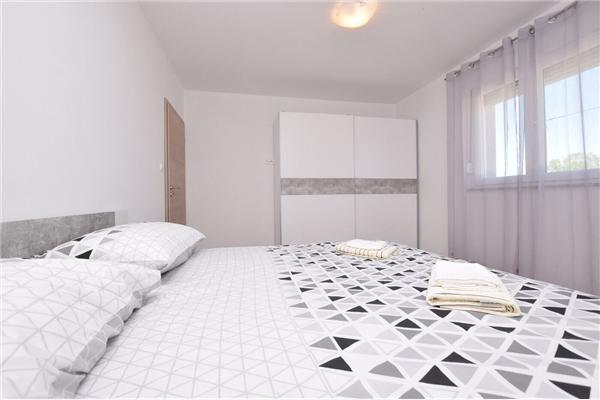 Apartment A1, for 8 persons