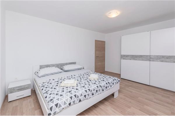 Apartment A1, for 8 persons