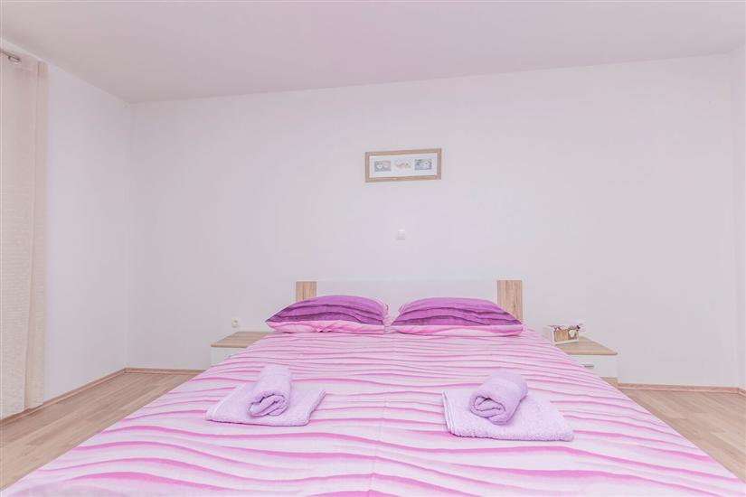 Apartment A1, for 8 persons