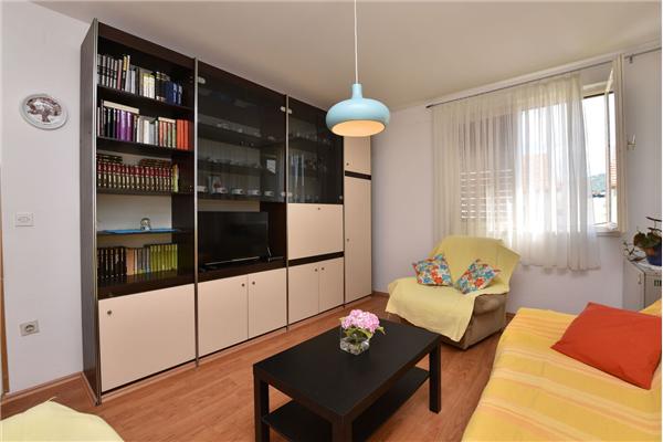 Apartment A1, for 5 persons