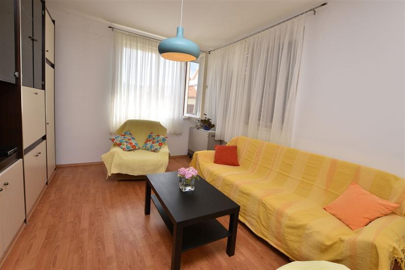 Apartment A1, for 5 persons