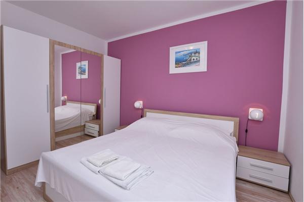 Apartment A2, for 6 persons