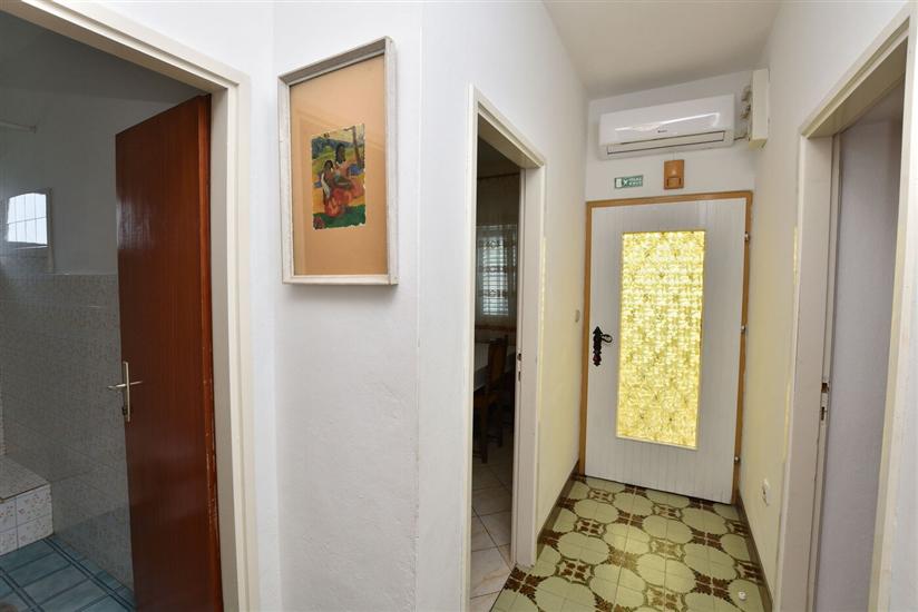 Apartment A2, for 6 persons