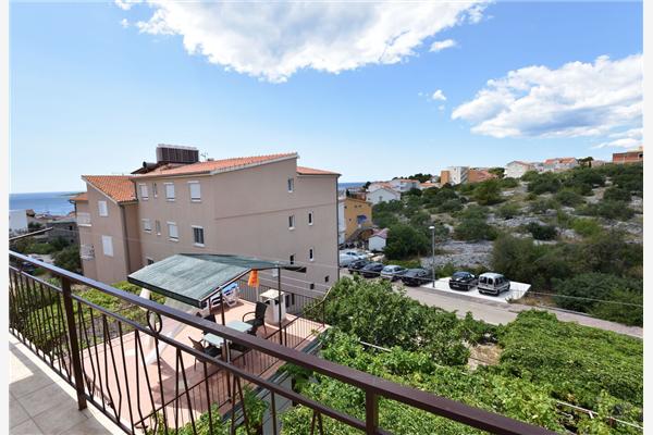 Apartment A2, for 6 persons