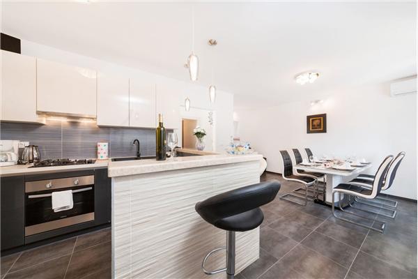 House K1, for 8 persons