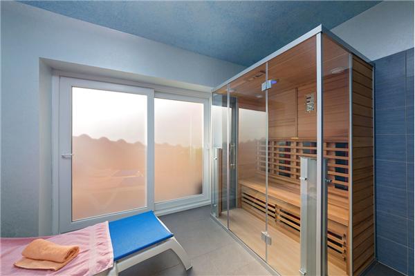 House K1, for 8 persons