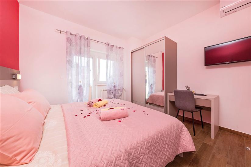 House K1, for 8 persons