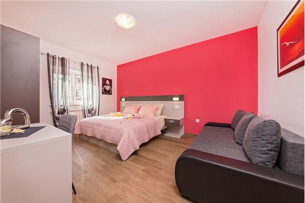 House K1, for 8 persons