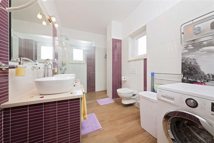 House K1, for 8 persons