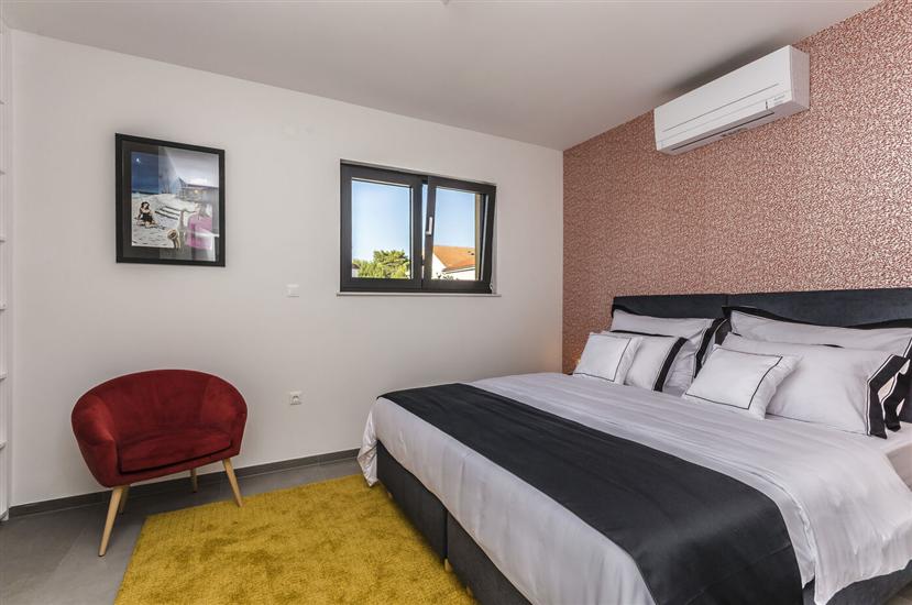 Apartment A4, for 6 persons