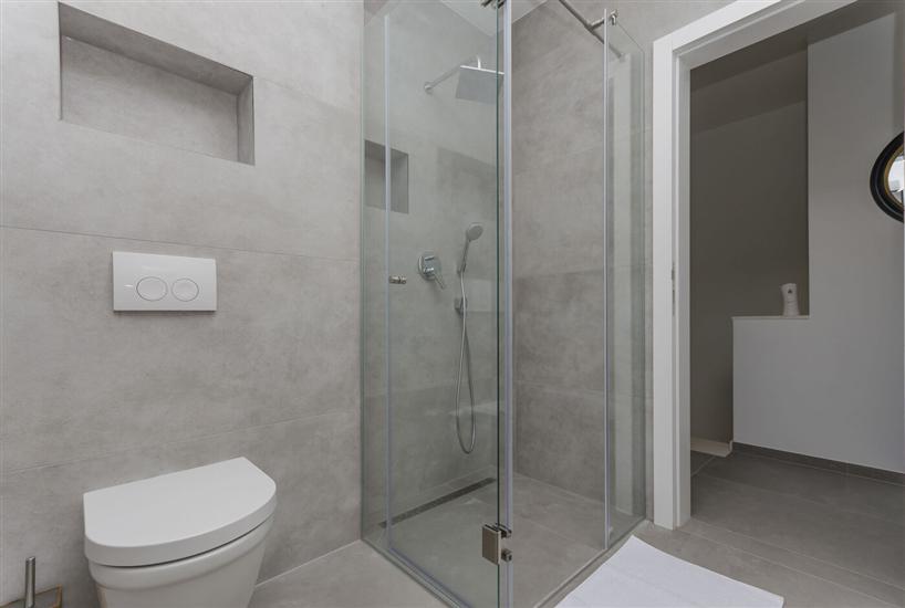 Apartment A4, for 6 persons