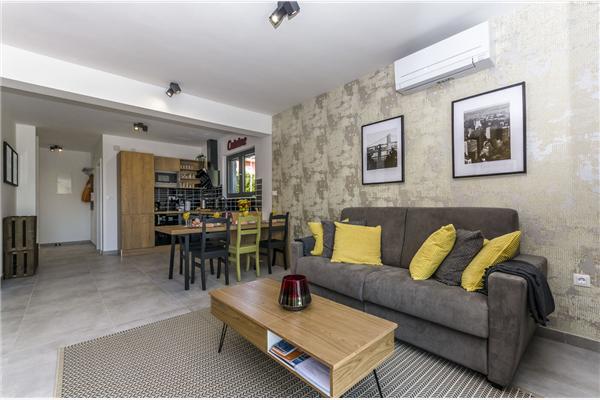 Apartment A4, for 6 persons