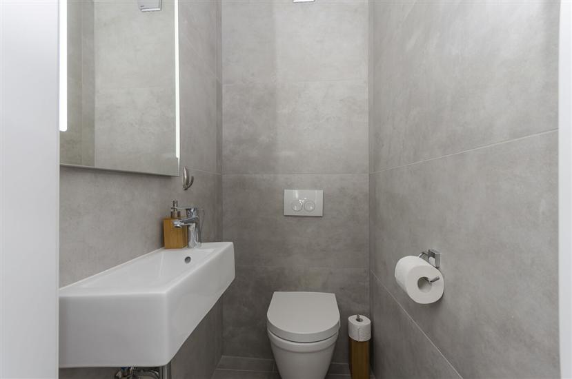 Apartment A2, for 6 persons