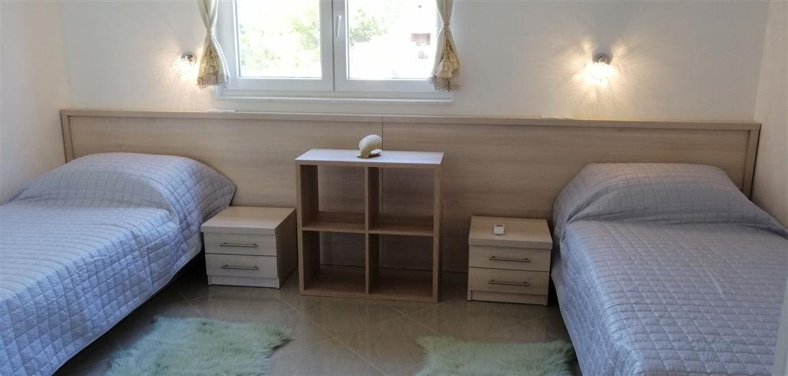 Apartment A2, for 4 persons